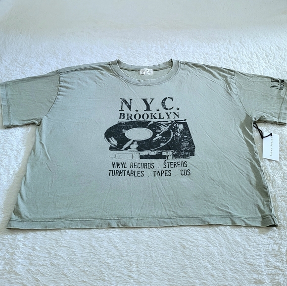 Urban🏙 Nation🇺🇲 "N.Y.C. Brooklyn" Graphic Tee👕 - NWT - Picture 12 of 13